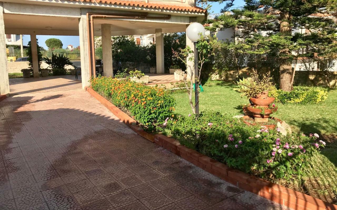 Villa Bordonaro Fontane Bianche Exterior foto